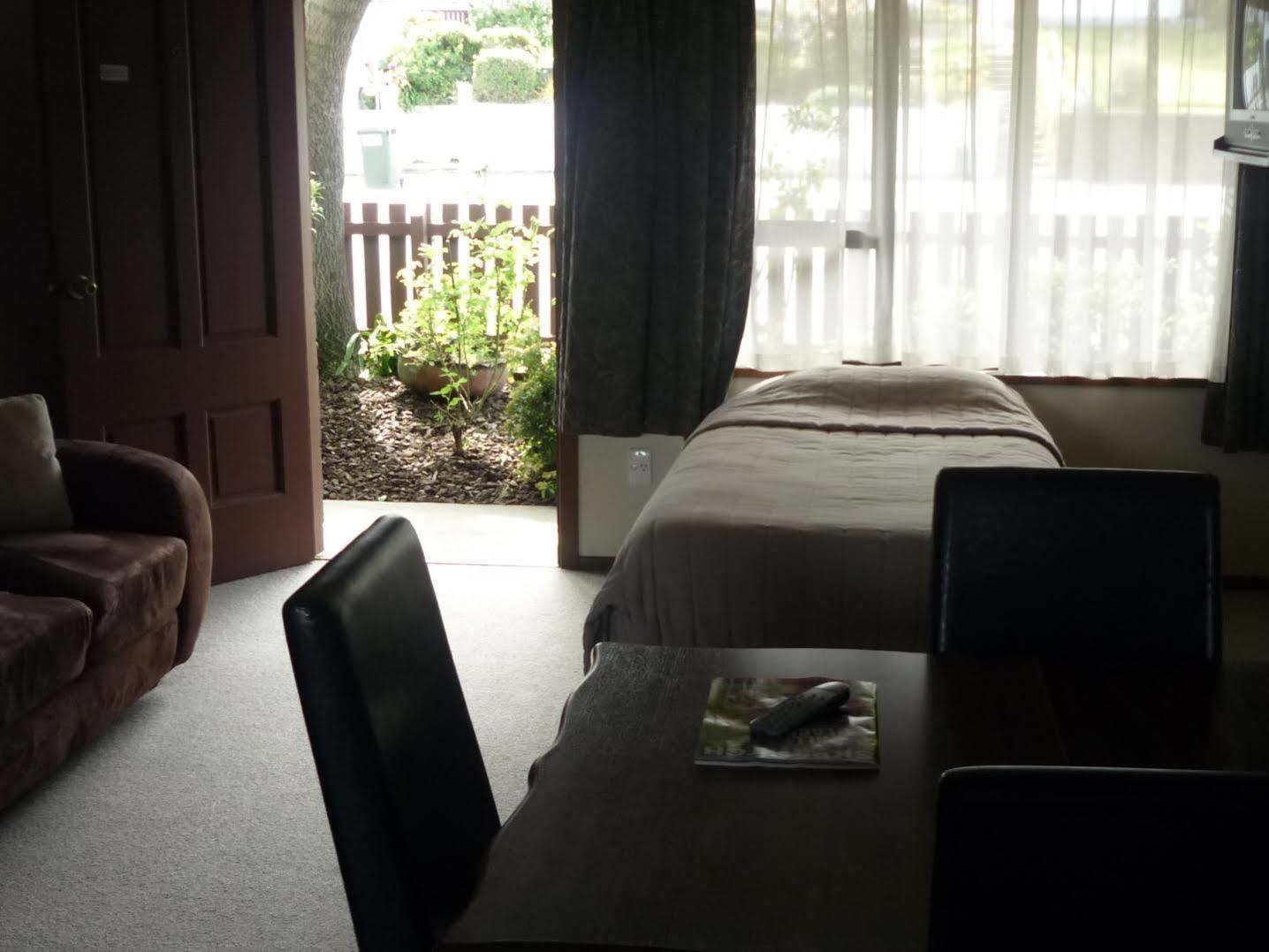 Carisbrook Motel Dunedin Buitenkant foto
